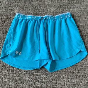 Underarmour athletic shorts